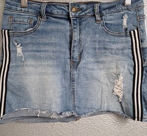 Angel Kiss Los Angeles Juniord Distressed Denim Skirt   Size 13